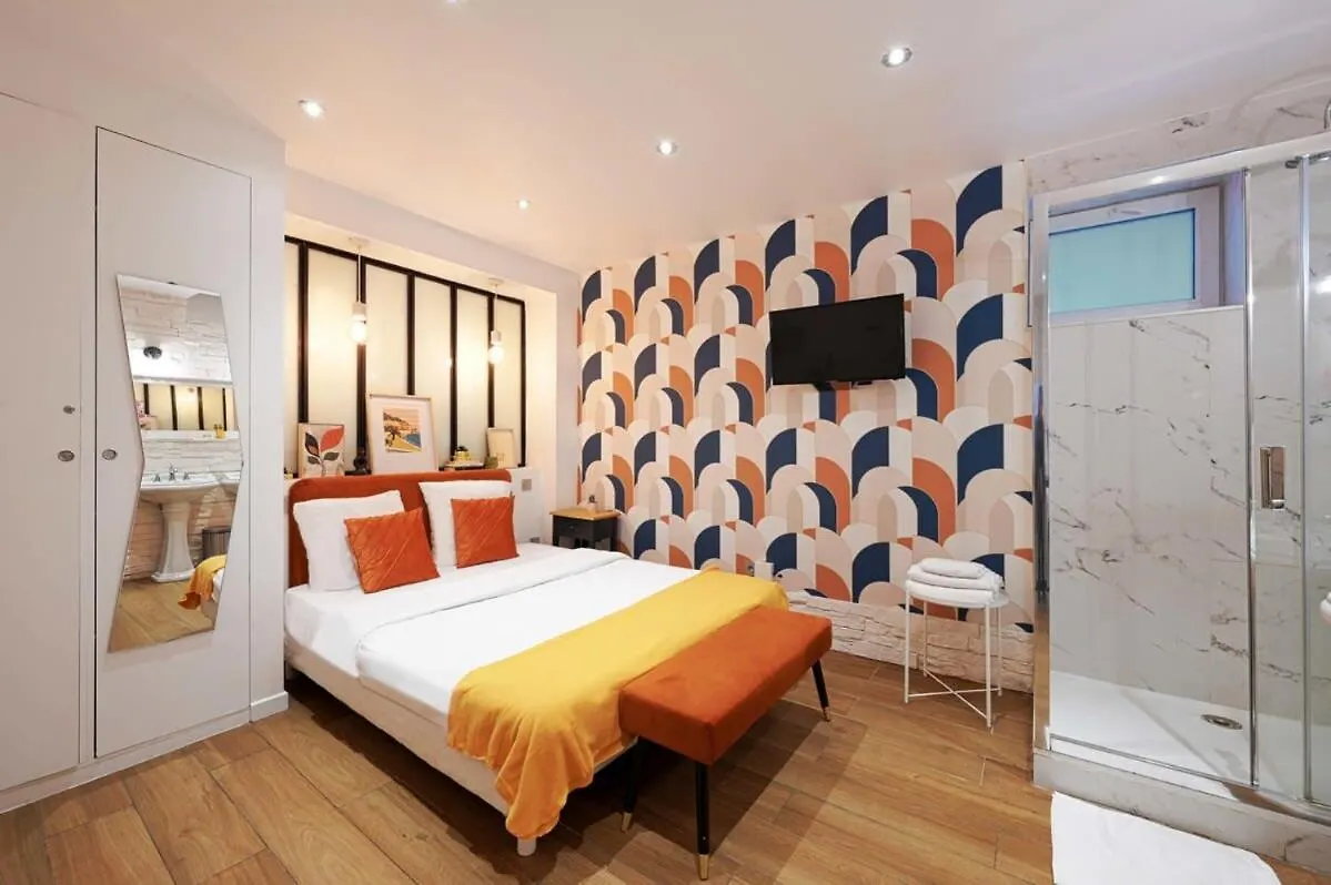 Beautiful And Cosy Small Studio Well Located Paris 0*,  France